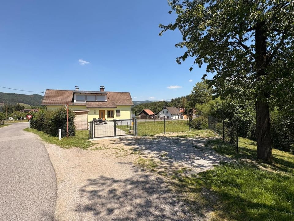 Ferienhaus Kirchberg am Wechsel House in Austria