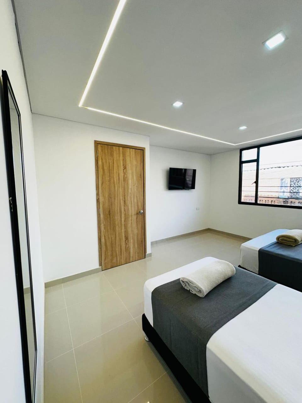 TV and multimedia, Photo of the whole room