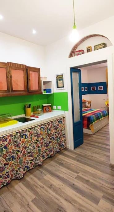 Kitchen or kitchenette, oven