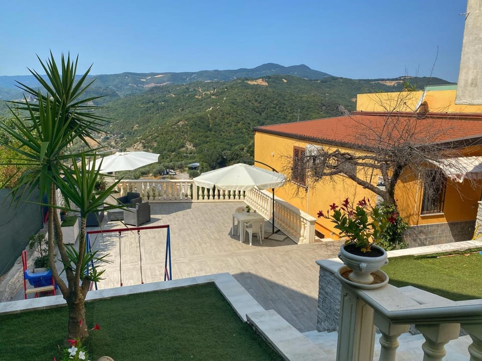 Property building, Natural landscape, Balcony/Terrace, Mountain view