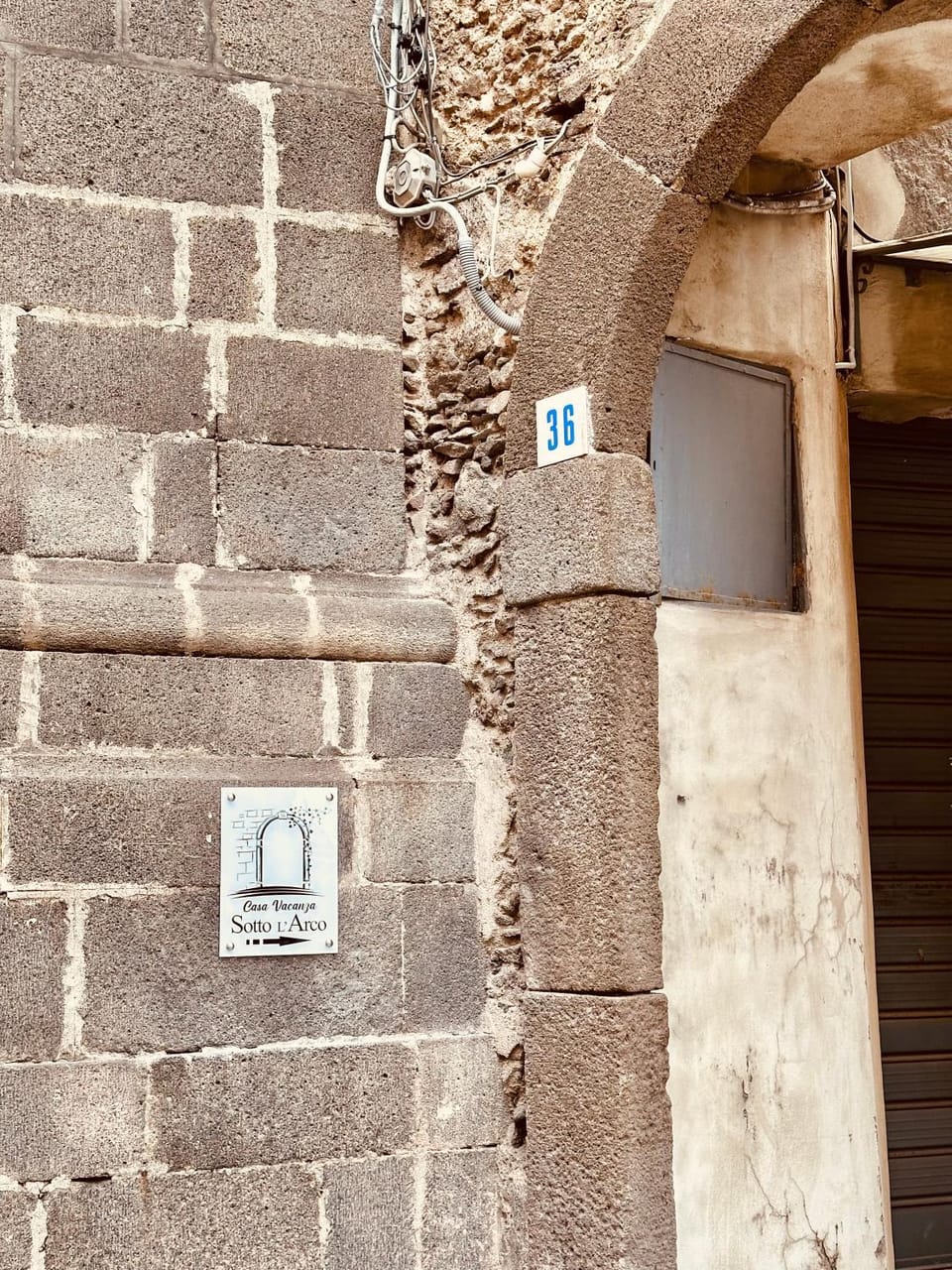 Sotto l'Arco Apartment in Acireale