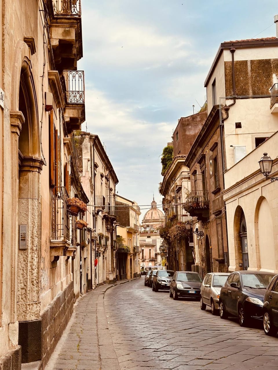 Sotto l'Arco Apartment in Acireale