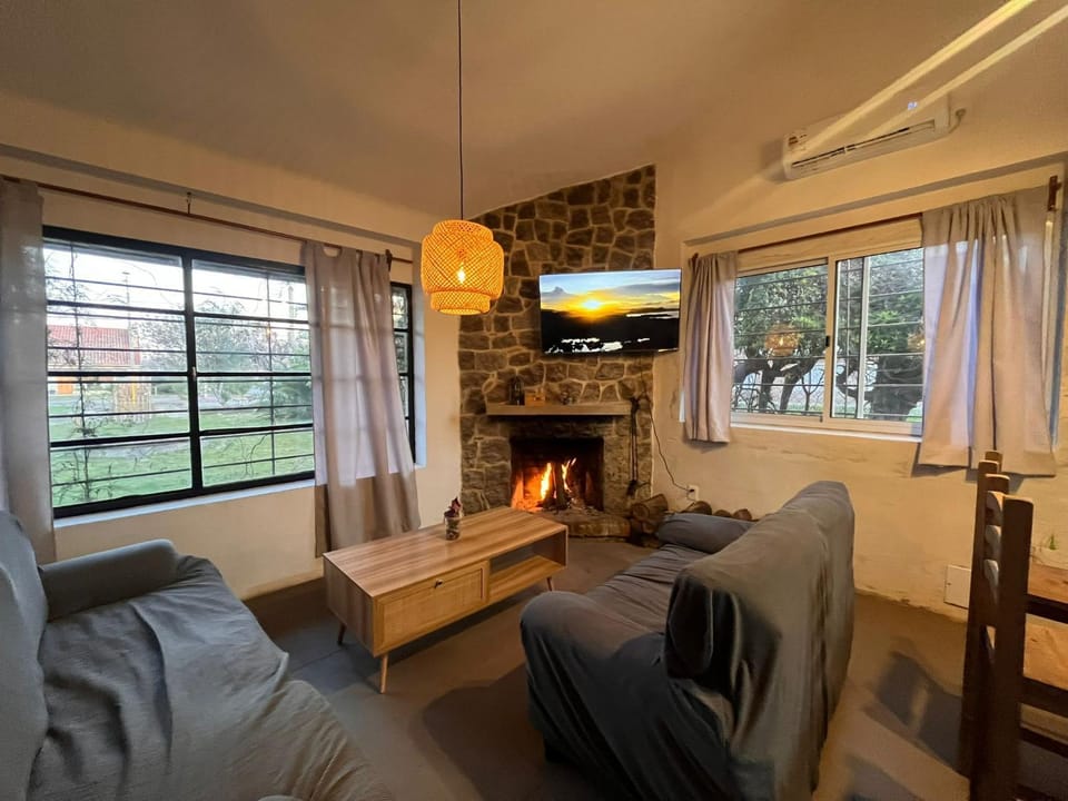Communal lounge/ TV room, TV and multimedia, Living room