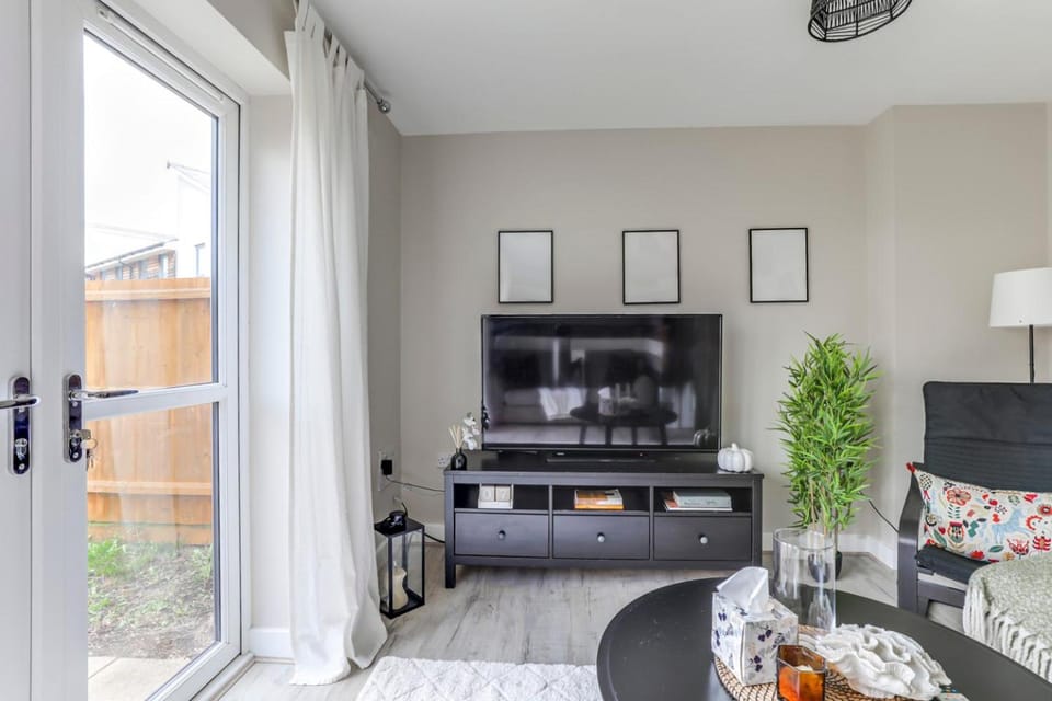 TV and multimedia, Living room, internet, internet