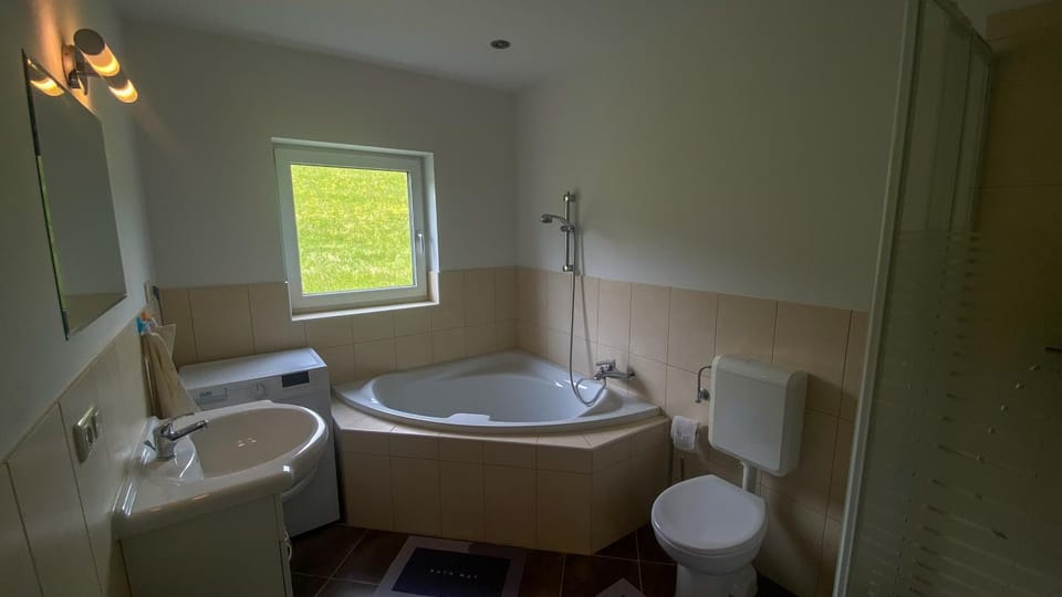 Toilet, Bathroom, Bath