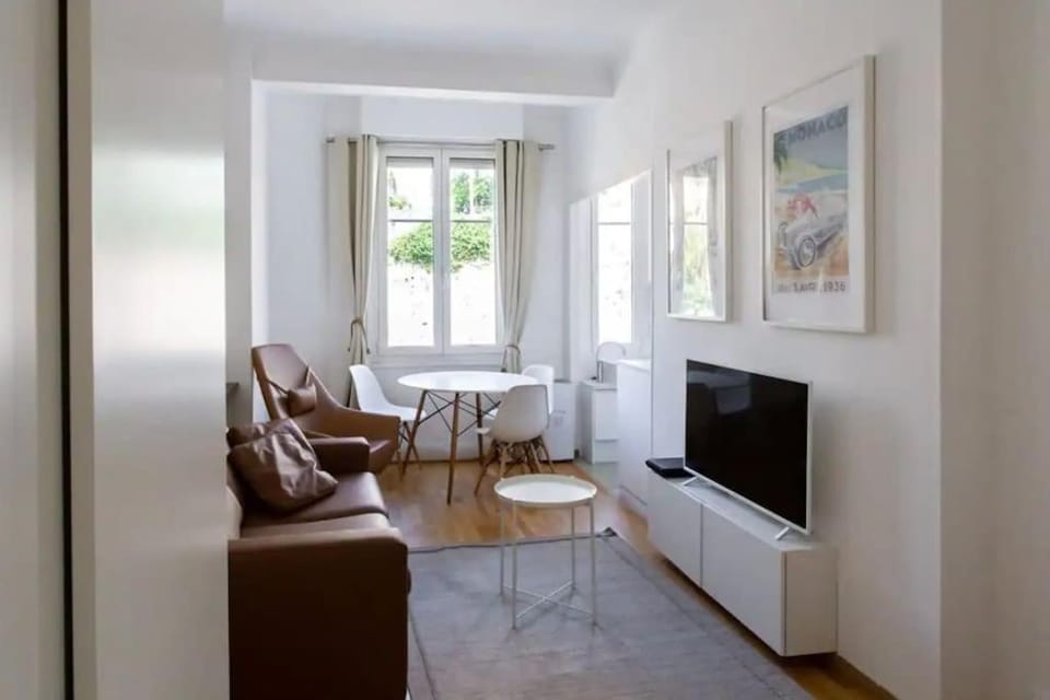 Charming Flat at Monaco's Edge Apartment in Monaco