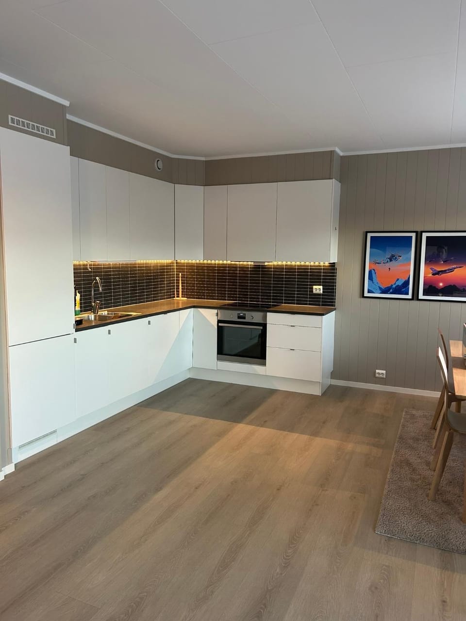 Moderne, rolig og sentral leilighet i Svolvær Apartment in Lofoten