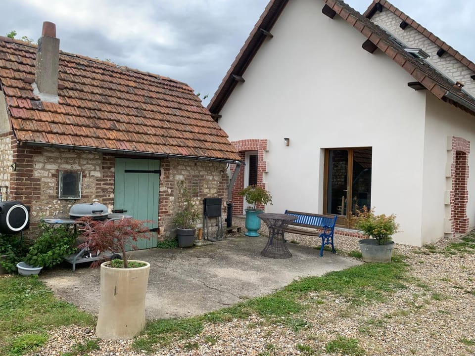 Le Duo Porte-Joyeux House in Normandy