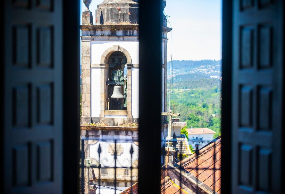 Nearby landmark, View (from property/room), Balcony/Terrace, Landmark view, Mountain view