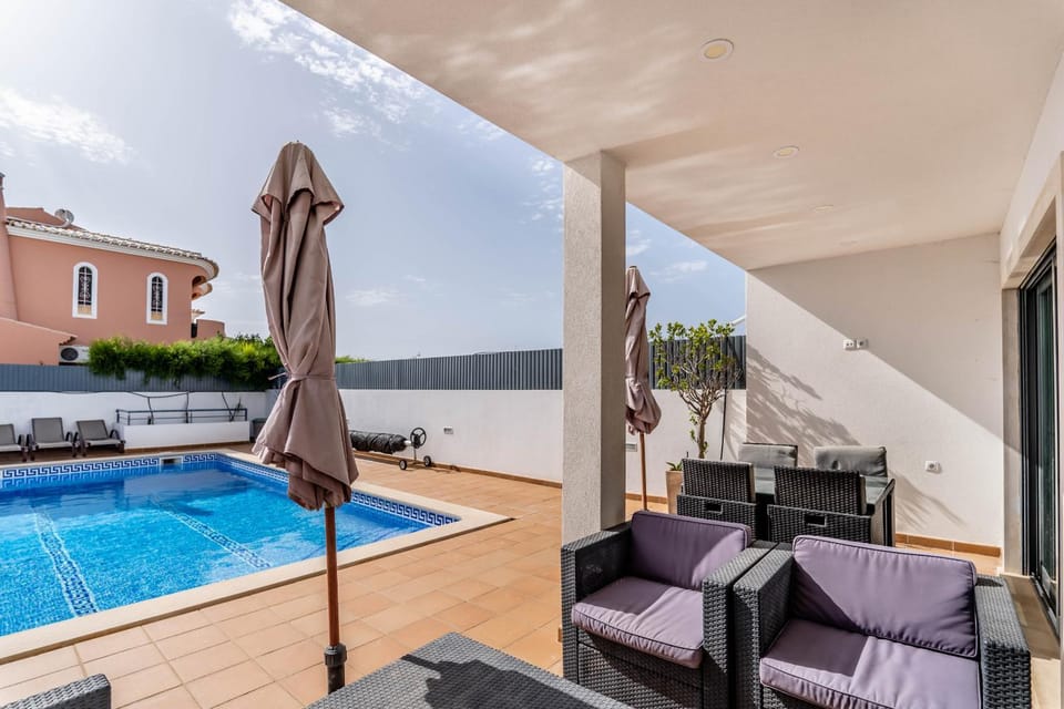 Balcony/Terrace, Swimming pool, Swimming pool