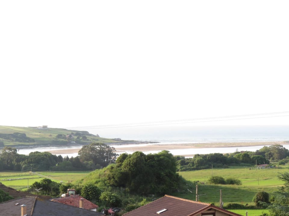 Mountain view, Sea view