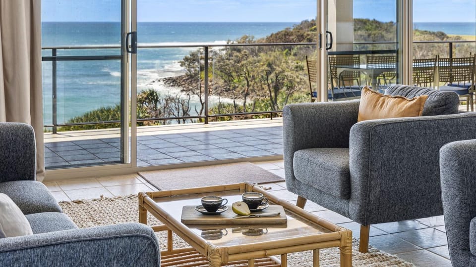 View (from property/room), Balcony/Terrace, Living room, Seating area, Beach, Sea view