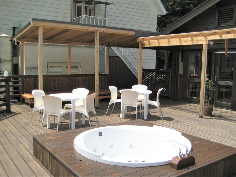 Ernest House Bed and Breakfast in Shizuoka Prefecture