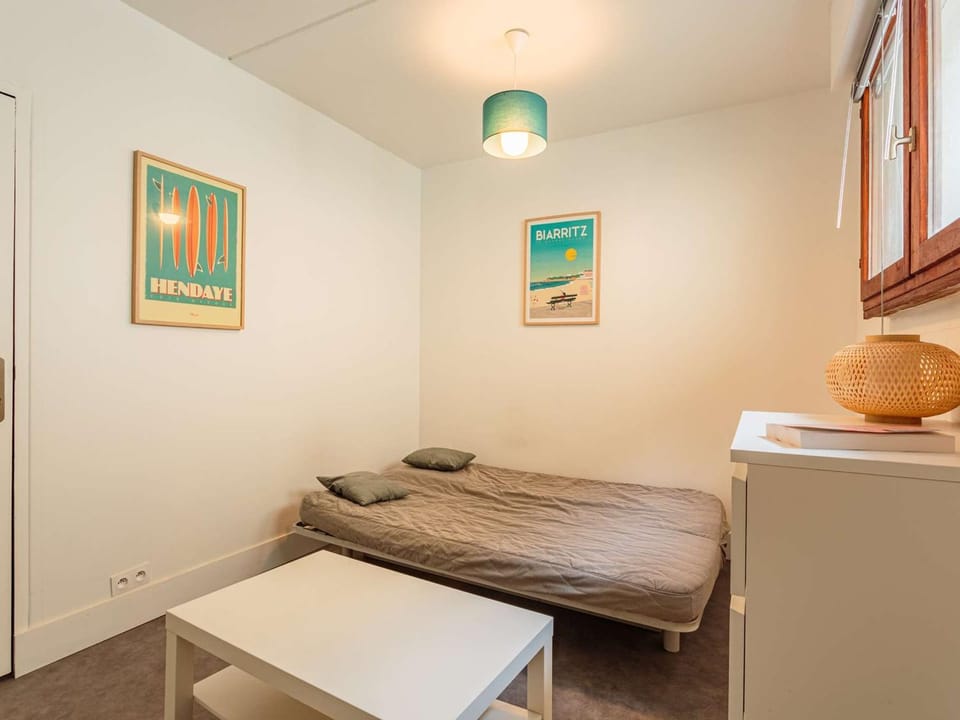 Studio rénové avec piscine, Wi-Fi, proche centre ville et plage - FR-1-3-610 Apartment in Biarritz
