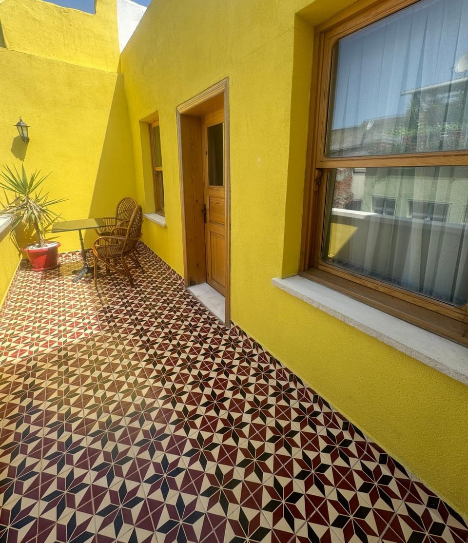 Patio, Day, Balcony/Terrace