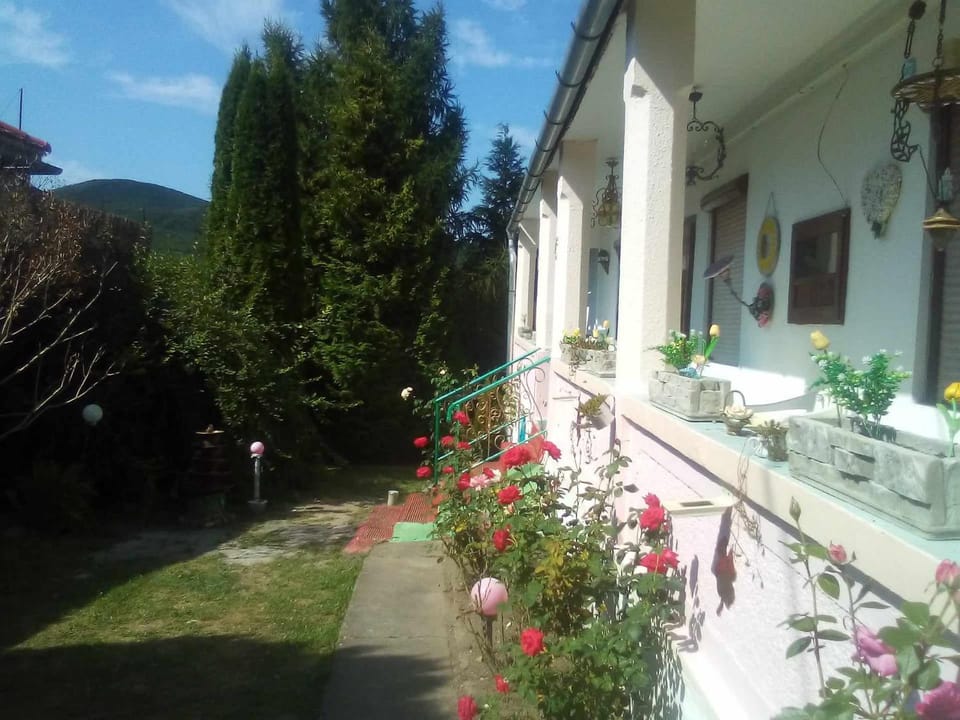 Kulcsosház vendégház Vacation rental in Hungary