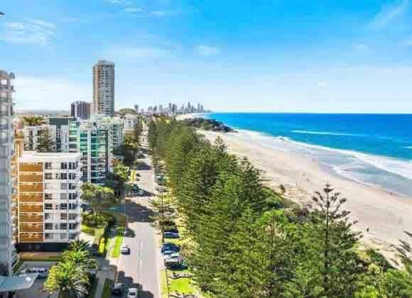 North Burleigh Miami Ocean Escape Apartment in Gold Coast