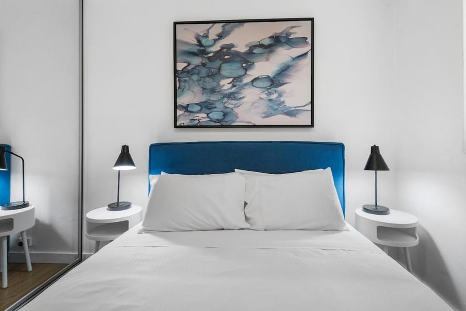 Newly Renovated South Yarra 2BR Apt with parking Apartment in Melbourne