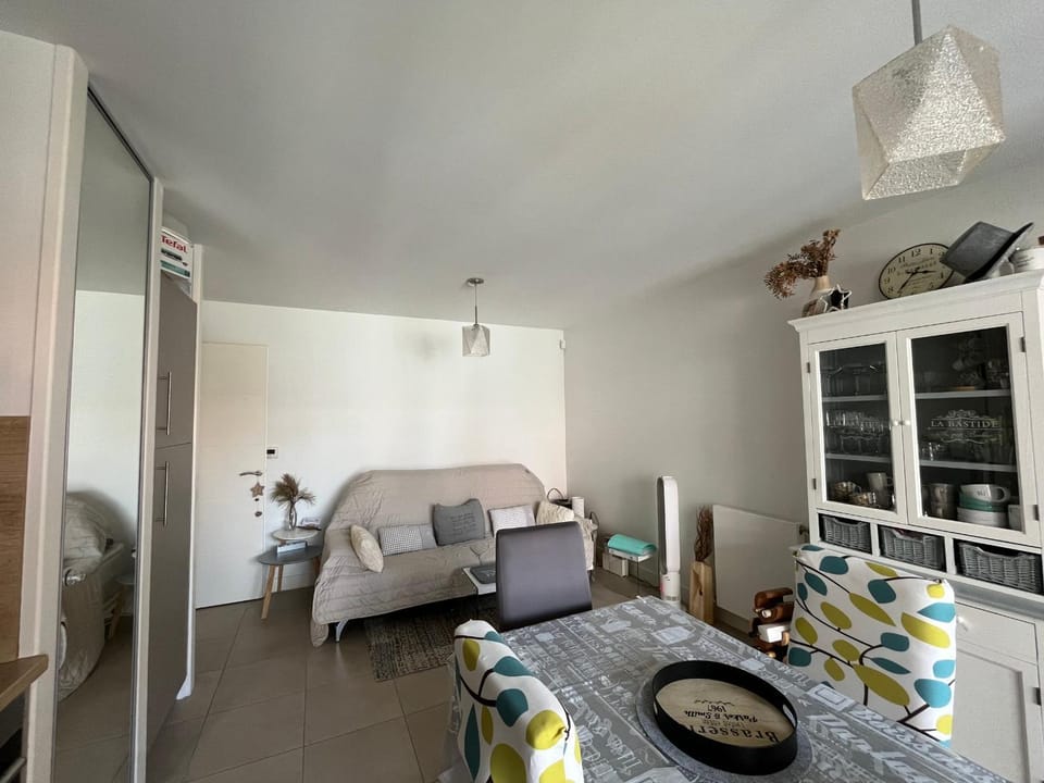 Arcachon Centre : T2 avec Parking, Loggia et Proche Plage - FR-1-319-566 Apartment in Arcachon