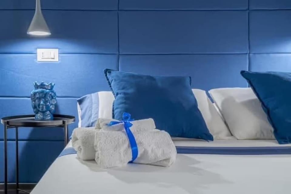 Judeka Suite Ortigia with Jacuzzi House in Syracuse