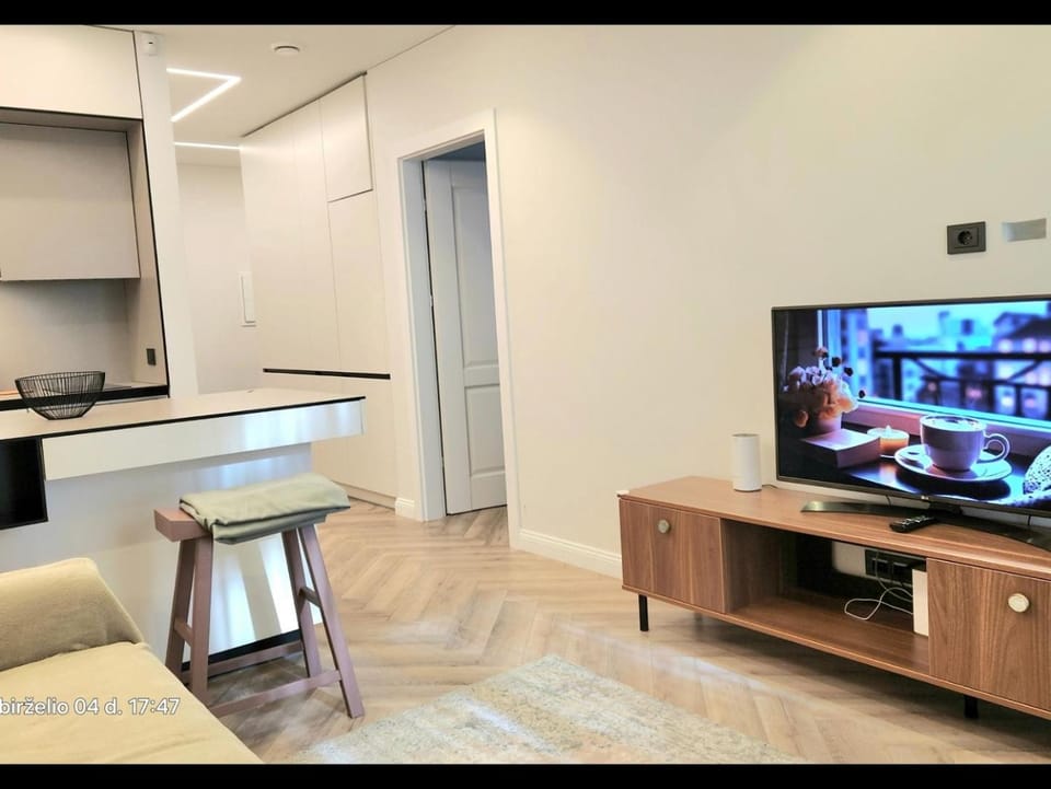TV and multimedia, Kitchen or kitchenette, Living room, Dining area