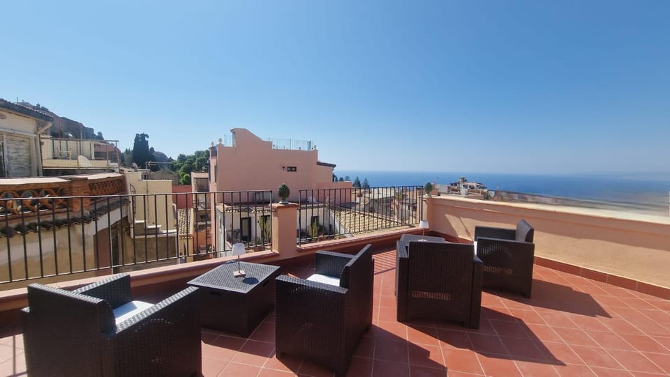 Balcony/Terrace, Balcony/Terrace