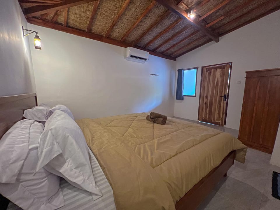 Bed, Bedroom, air conditioner