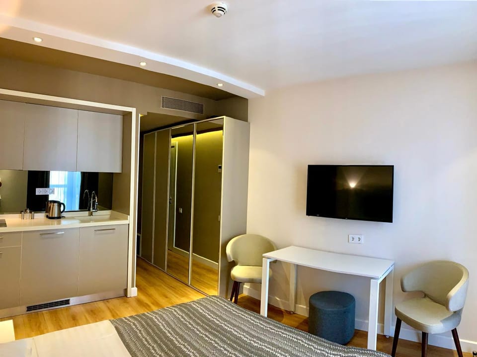 TV and multimedia, Seating area