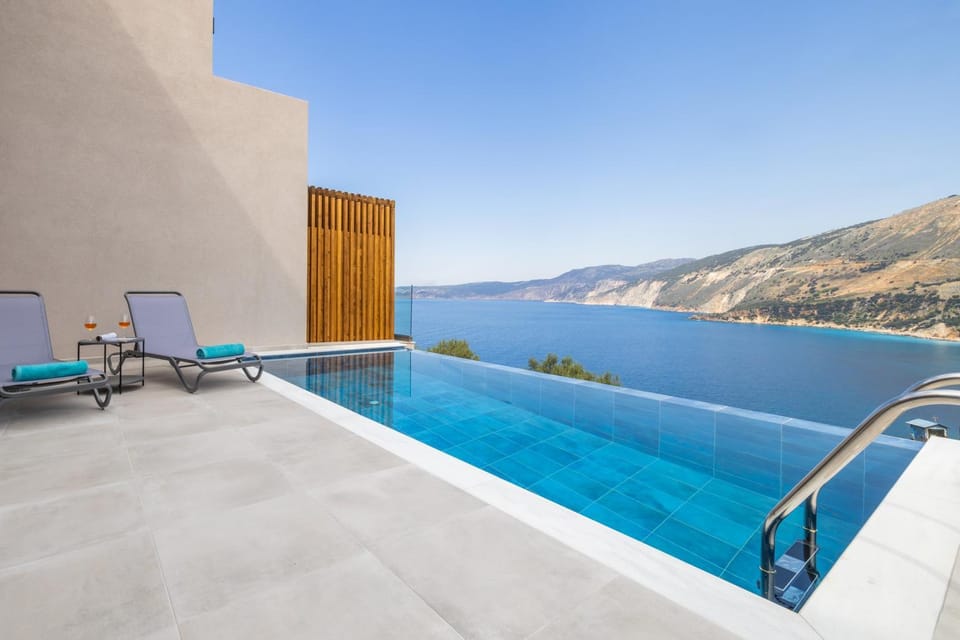Nearby landmark, Natural landscape, View (from property/room), Balcony/Terrace, Pool view, Sea view, Swimming pool