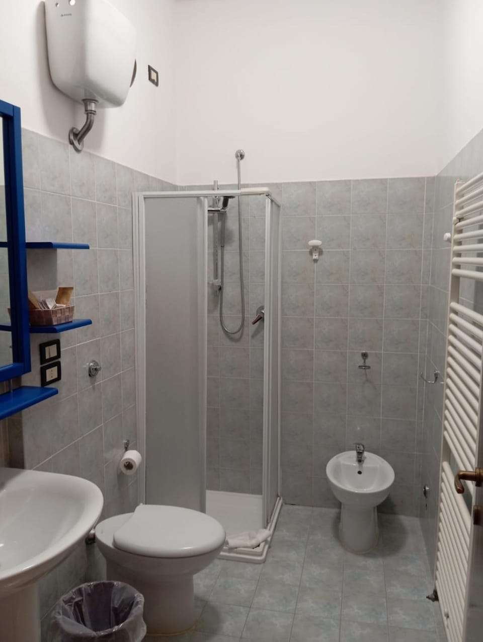 Shower, Toilet, Bathroom, bidet