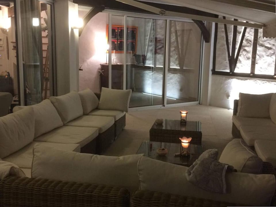 Villa BARADARENA avec piscine chauffée et jardin pour 10 personnes Villa in Hossegor