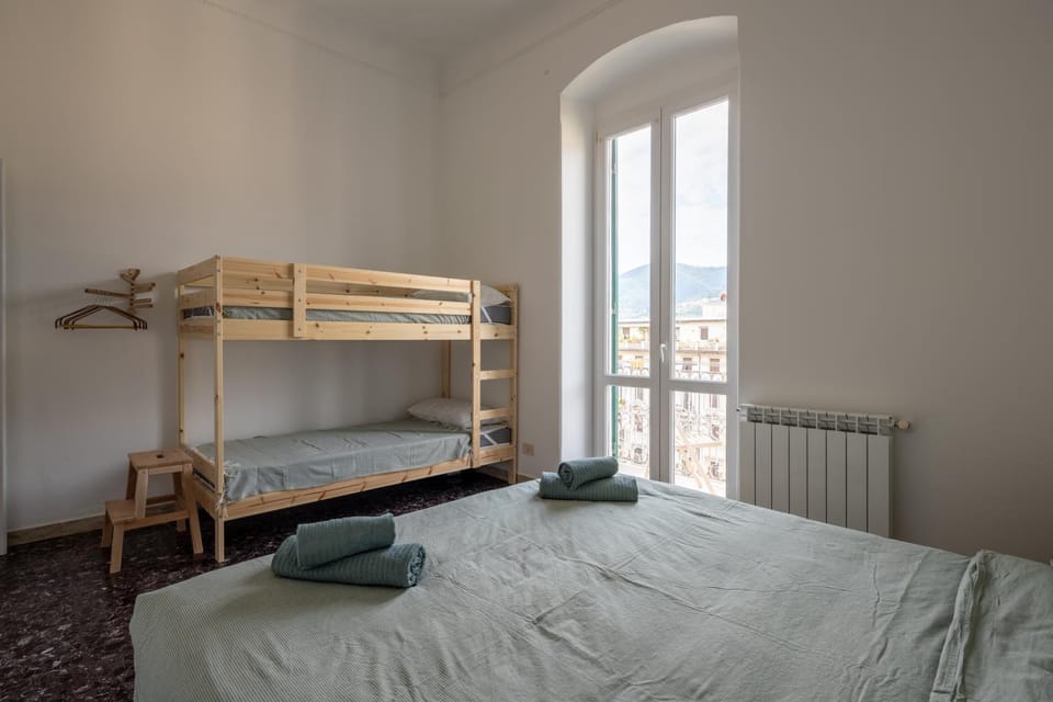 Bed, Photo of the whole room, Bedroom, bunk bed