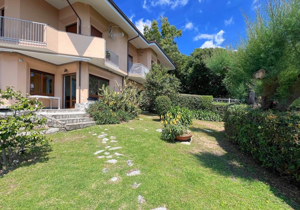Property building, Garden, Garden