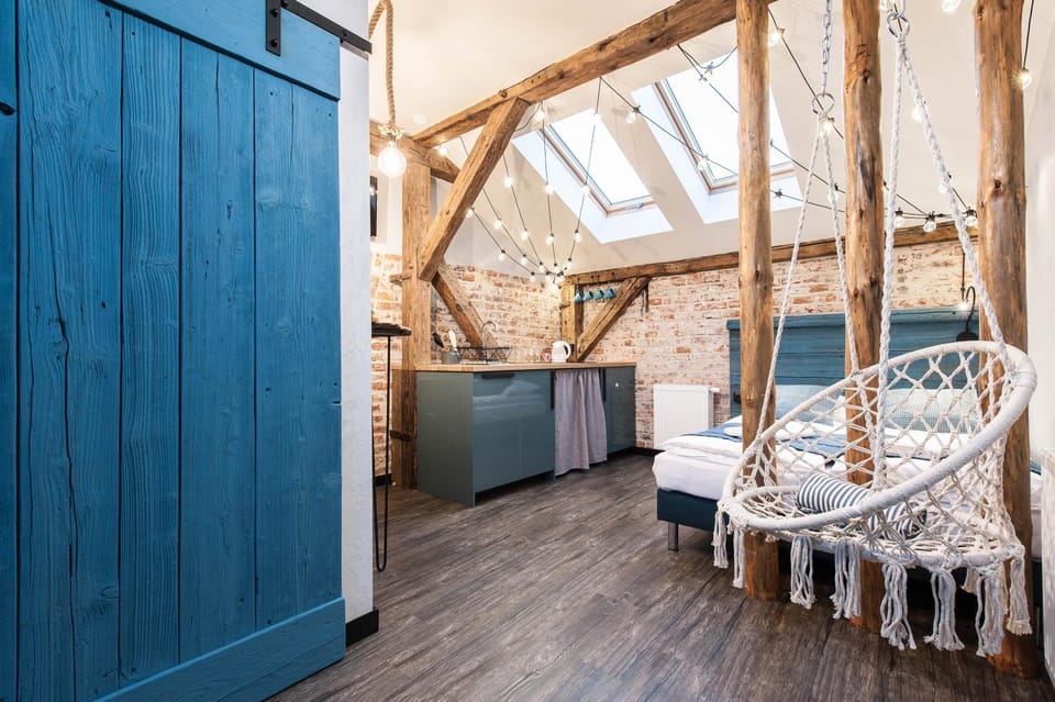 Bed, Kitchen or kitchenette, Photo of the whole room, Seating area, heating