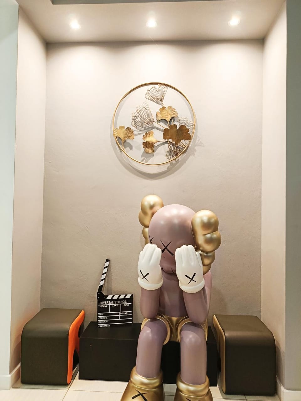 Living room, Decorative detail, Seating area