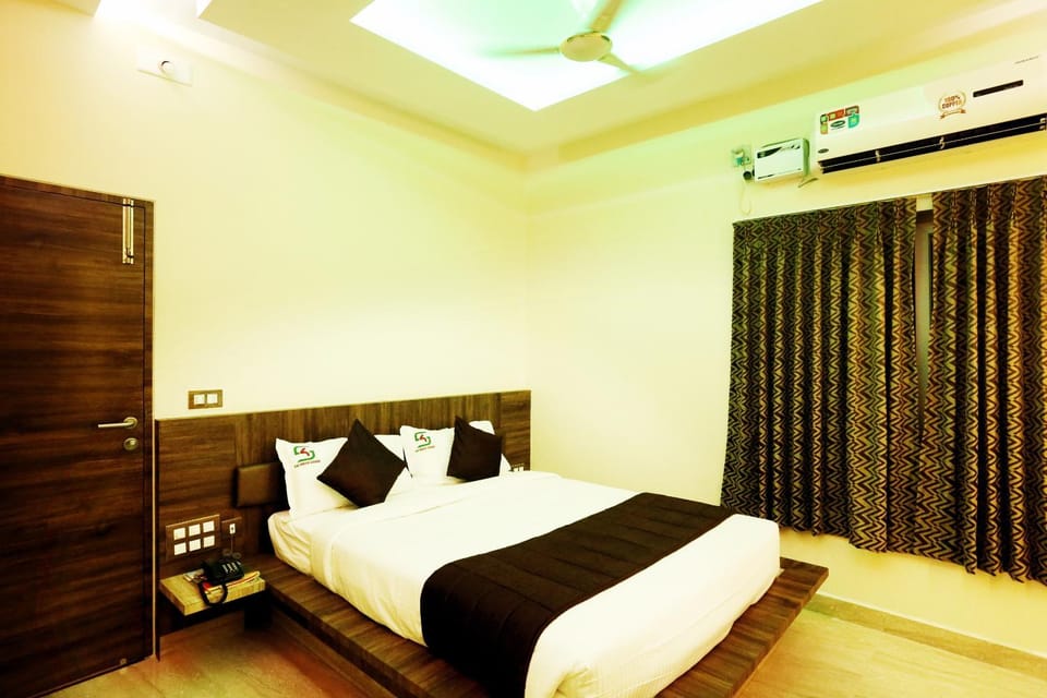 Bedroom, air conditioner
