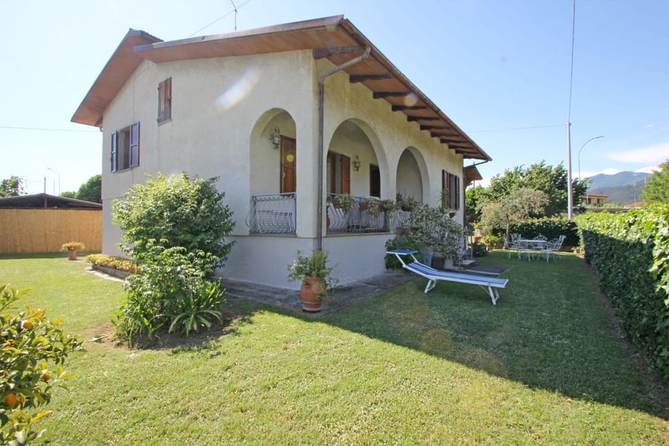 Garden, On site