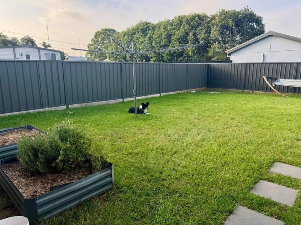Maitland Getaway - Spa, EV Friendly, Pet Friendly House in Maitland