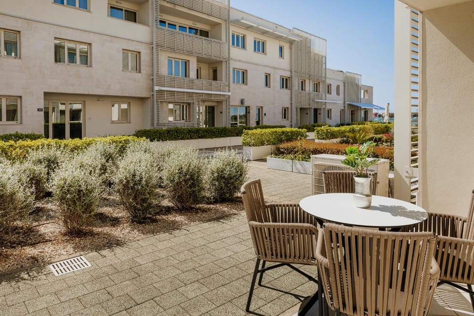 Patio, Garden, Garden, View (from property/room), Balcony/Terrace, Seating area, Garden view