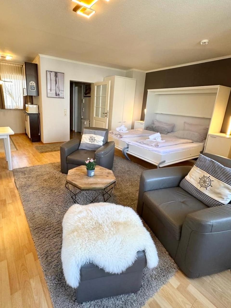 Ferienwohnung Strandburg - zentral und direkt am Strand Apartment in Scharbeutz