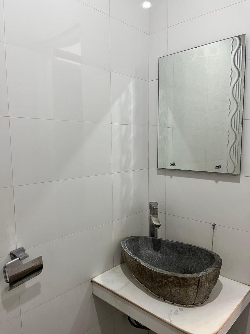 Bathroom, Internal: Not applicable to any particular room