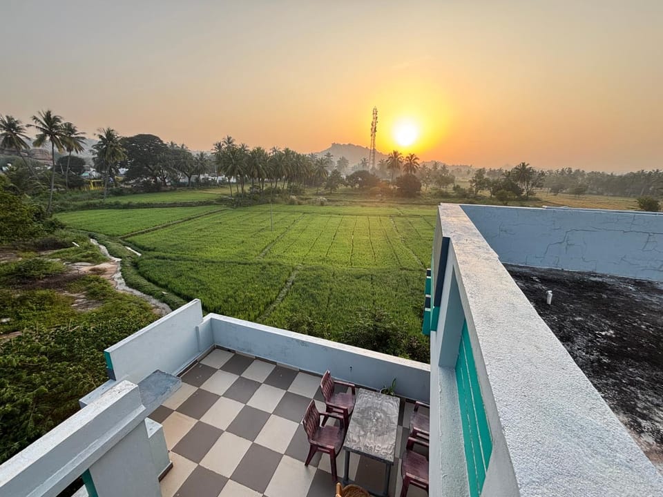 Cocogreen Hampi Hostel in Karnataka