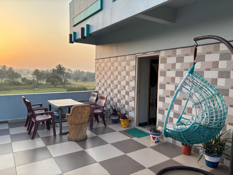 Cocogreen Hampi Hostel in Karnataka