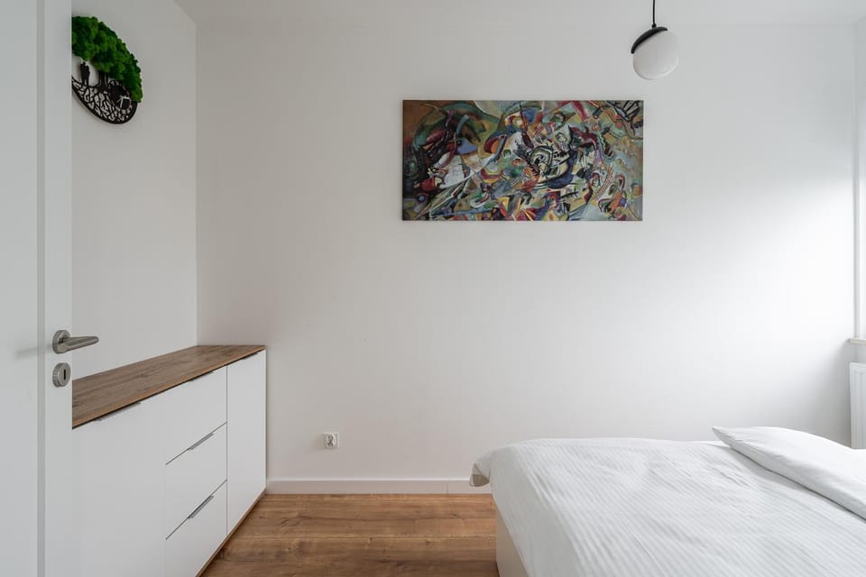 Bed, Decorative detail, Bedroom