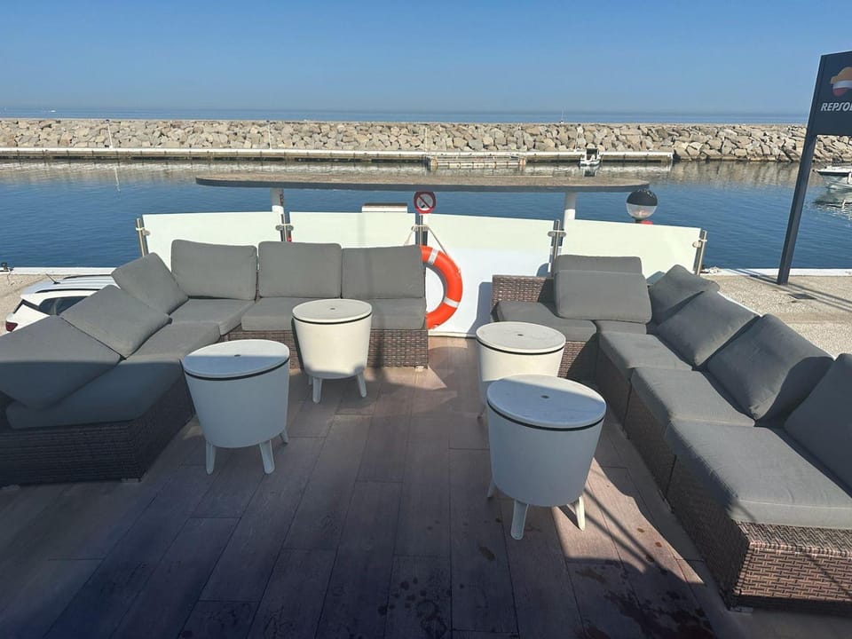 Live on a luxury 65ft yacht in Duquesa- Estapona House in Costa del Sol