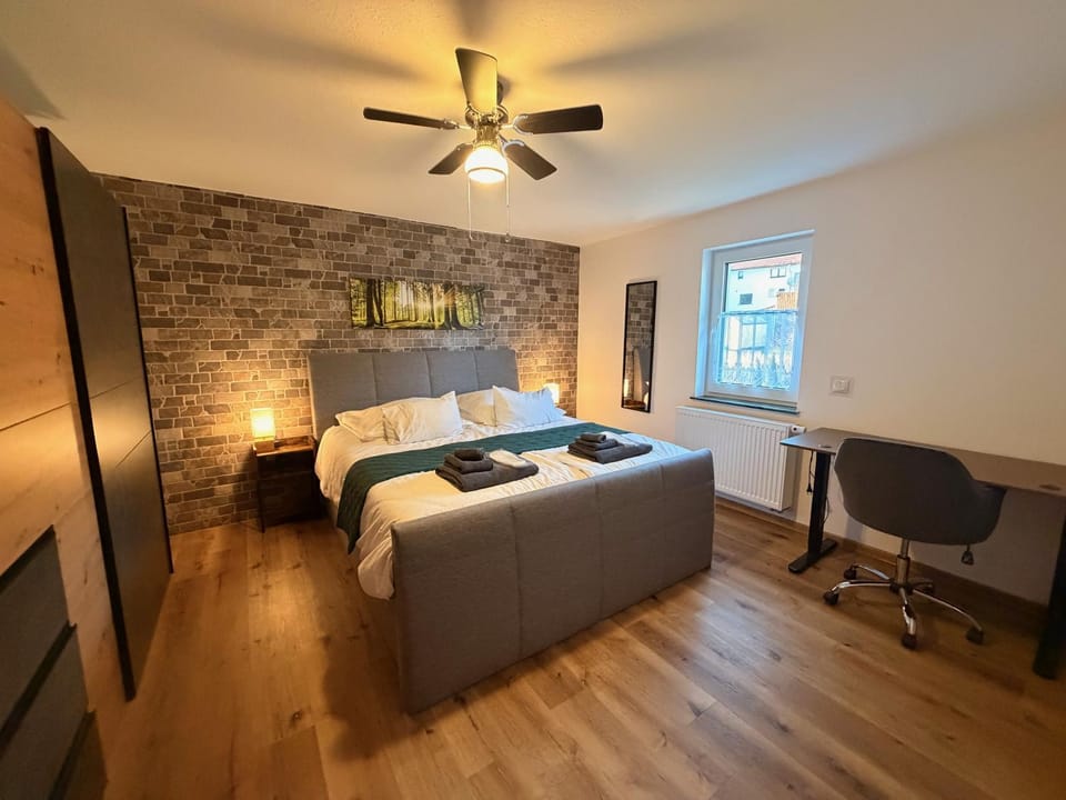 Bed, Photo of the whole room, Bedroom