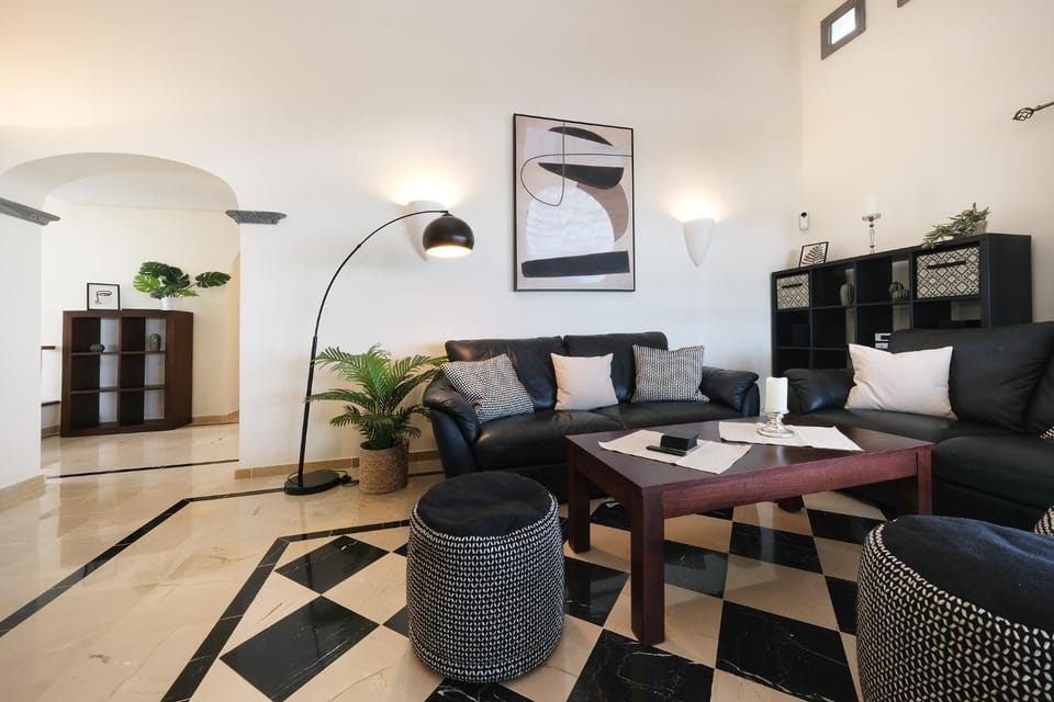 Communal lounge/ TV room, Living room