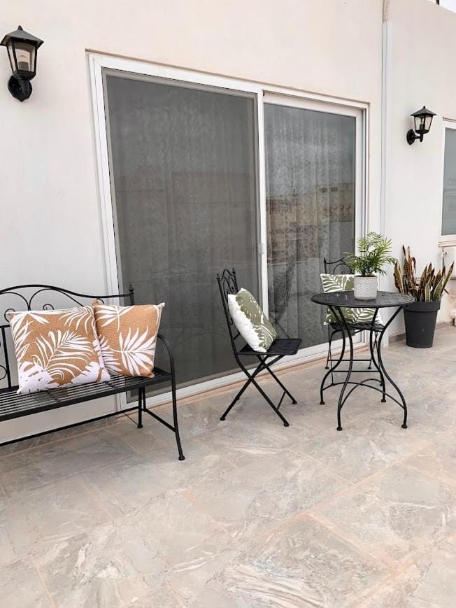Balcony/Terrace, Balcony/Terrace