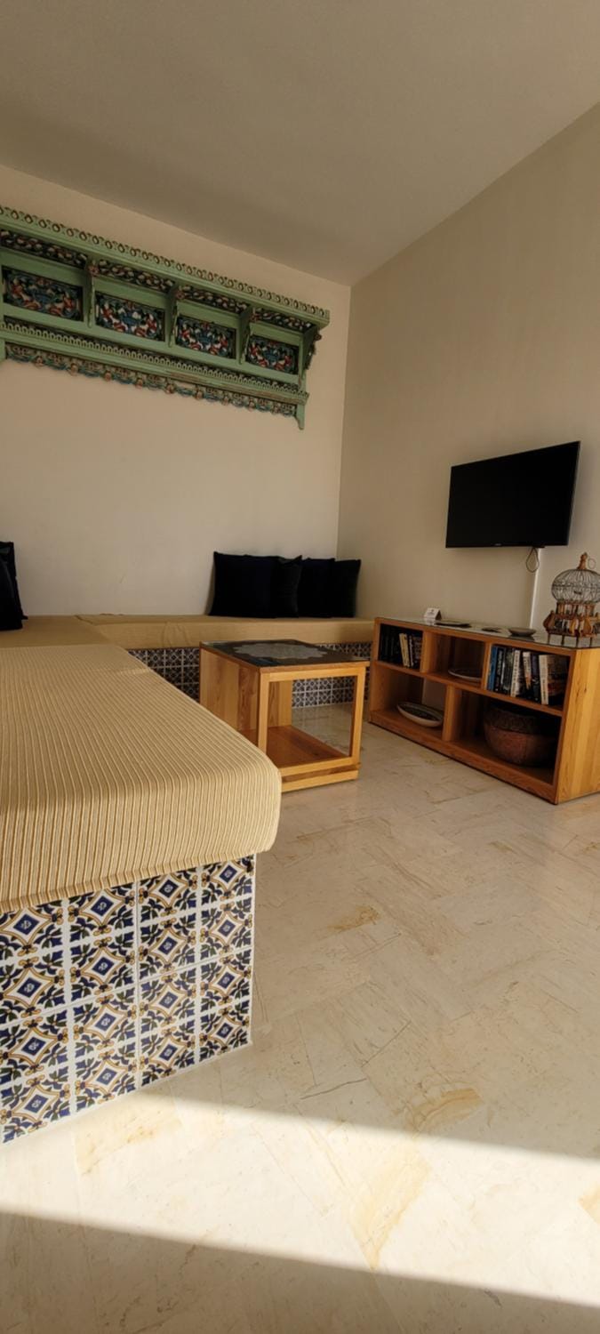 Library, TV and multimedia, Living room