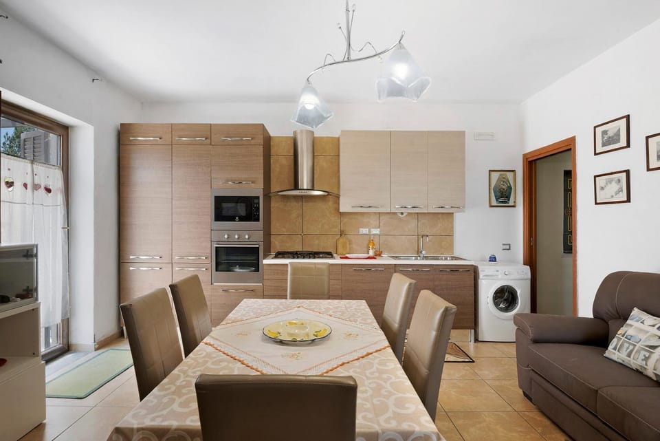 Property building, Kitchen or kitchenette, Living room